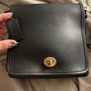Vintage Coach Companion Flap 9076 in black